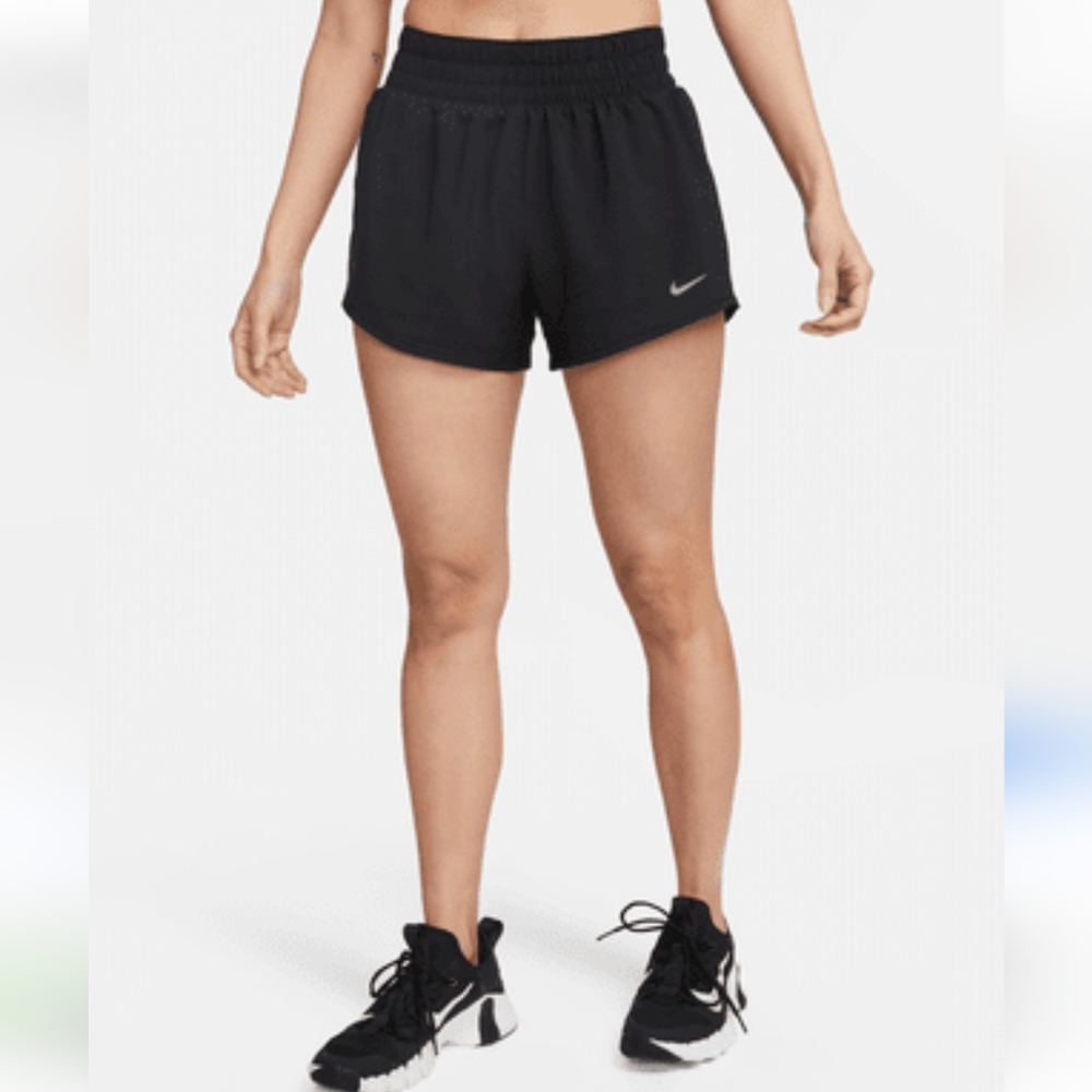 Nike Dri-Fit Running Shorts Women's S Black Sporty Athletic Outdoor Minimalist